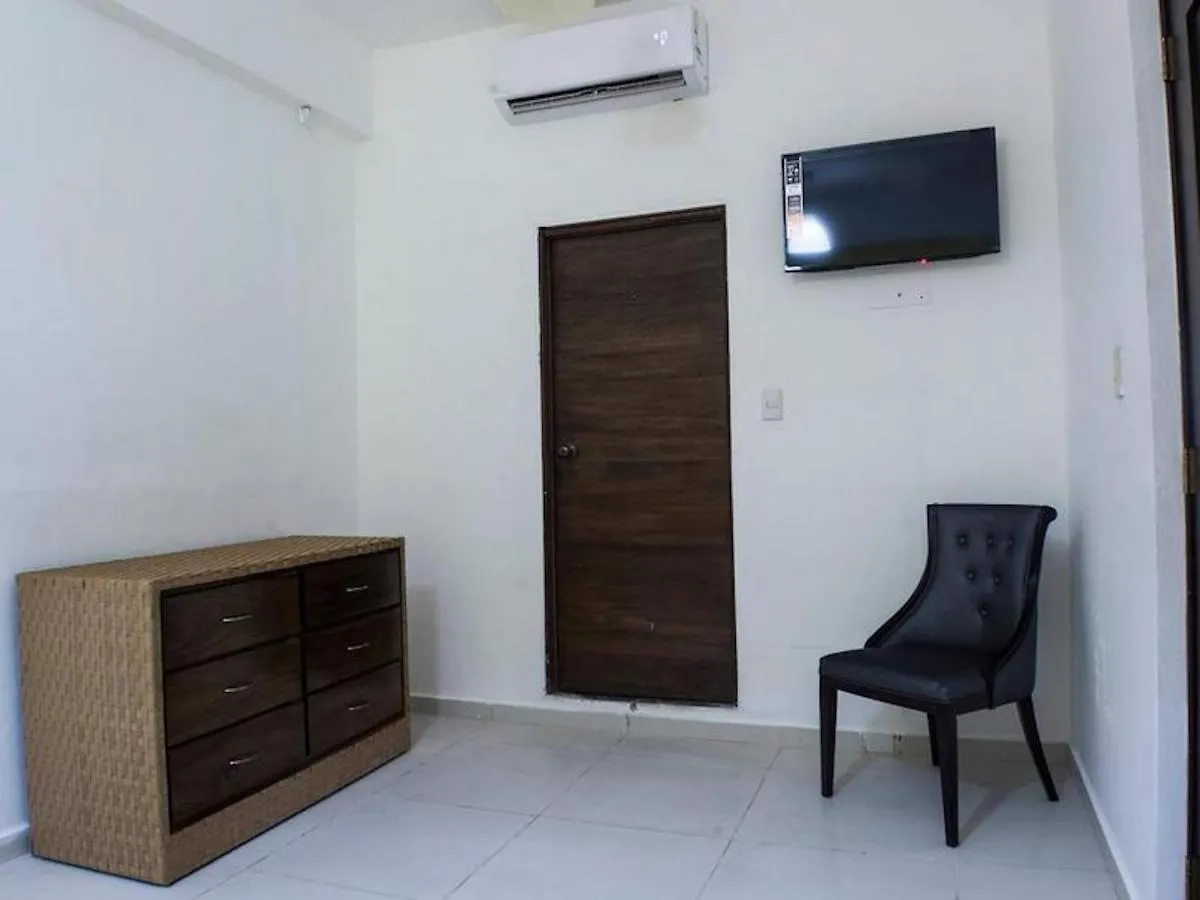 Malecon Cozy - Premium Plus 21 contacts